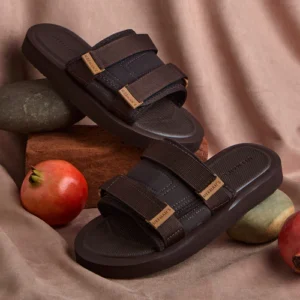 Breezy Fluff Sandals : Brown