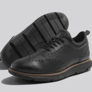 Crossover Brogues: Black